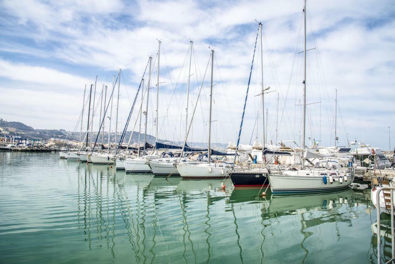 Bed and Breakfast Mare D'Amare San Benedetto del Tronto Exterior foto